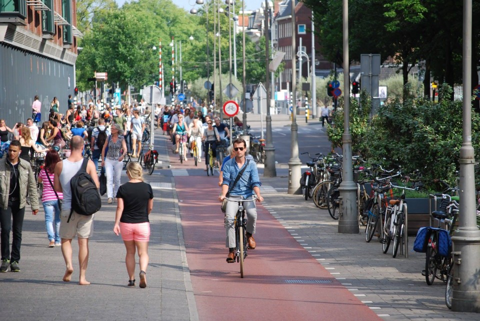 amsterdam-ciclovia-960x642